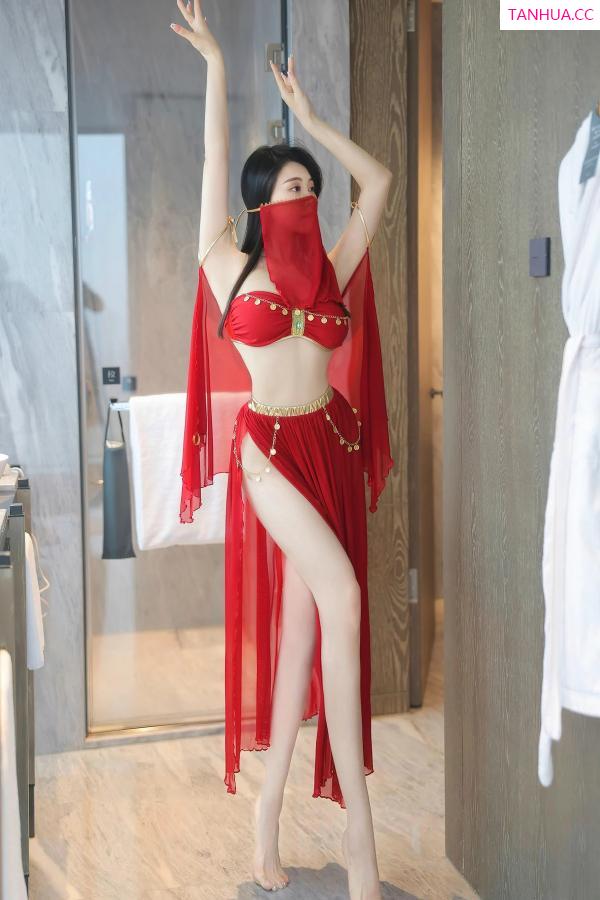   [XiuRen]高清写真图 2024.04.19 No.8420 清妙 异域风情第2张图片